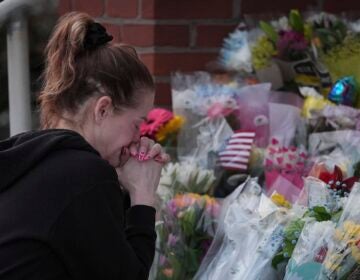 Linda Shields pays her respects